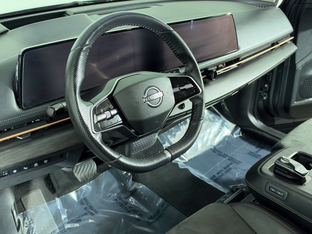 Used 2023 Nissan Ariya FWD image 14
