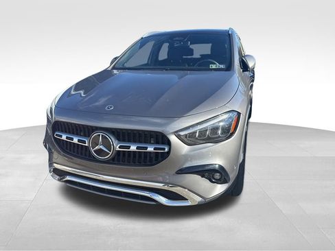 Certified 2025 Mercedes-Benz GLA 250 4MATIC image 33