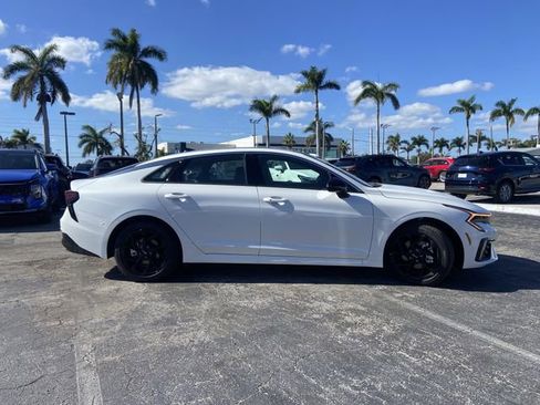 New 2026 Kia K5 GT-Line image 2
