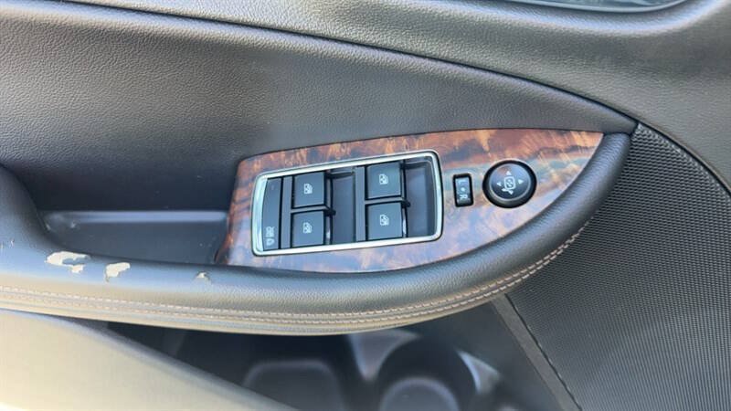 Used 2014 Chevrolet Impala LT w/ Convenience Package FWD image 11