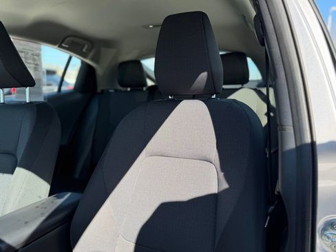 Used 2025 Toyota Prius LE image 7