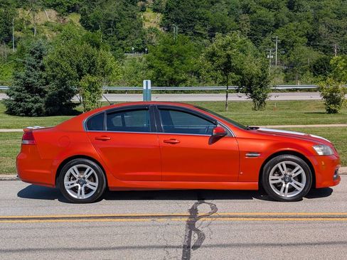 Used 2008 Pontiac G8 w/ Comfort And Sound Package RWD image 6