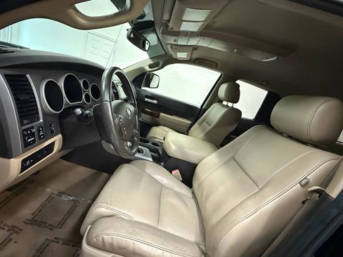 Used 2011 Toyota Tundra Limited w/ TRD Off-Road Pkg image 18