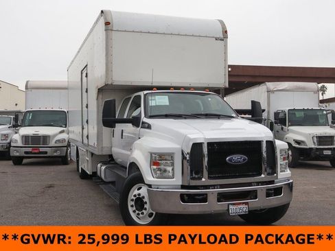 Used 2016 Ford F650 2WD Crew Cab Super Duty image 2