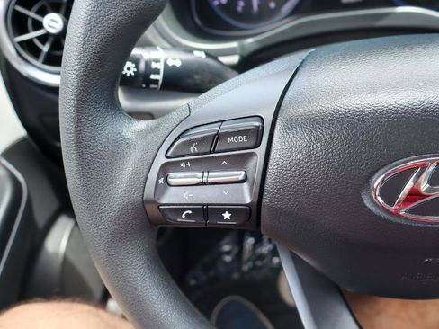Used 2022 Hyundai Kona SE AWD/4WD image 15