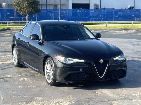 Used 2021 Alfa Romeo Giulia Sprint w/ Active Assist 1 Package RWD image 3