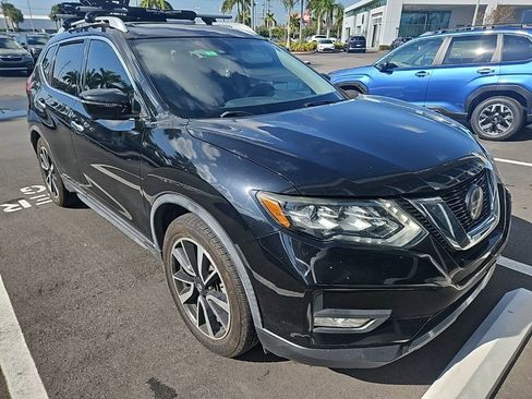 Used 2018 Nissan Rogue SL w/ Premium Package image 6