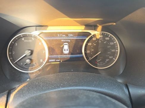 Used 2024 Nissan Sentra SV FWD image 17
