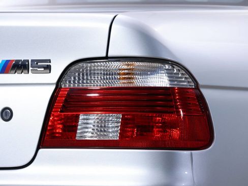 Used 2002 BMW M5 image 47