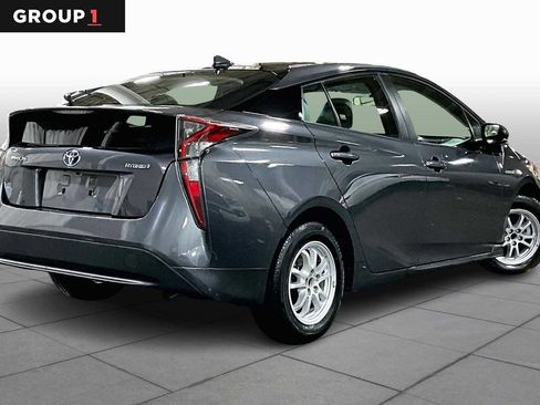 Certified 2016 Toyota Prius Three image 12