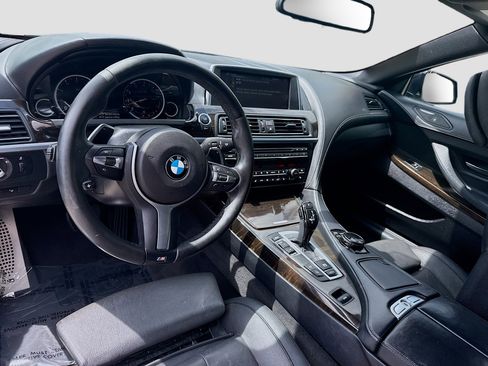 Used 2015 BMW 640i Convertible RWD image 9