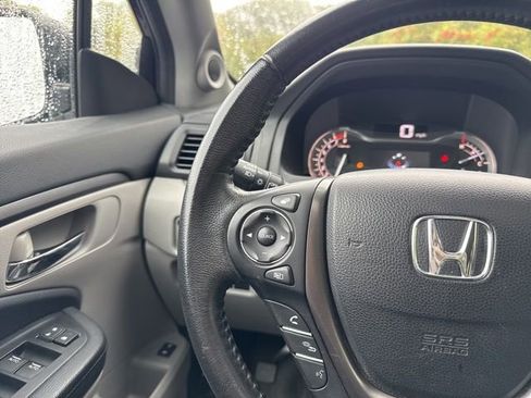 Used 2017 Honda Pilot EX-L image 18