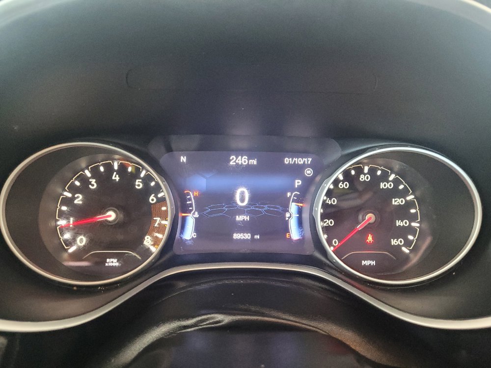 Used 2021 Jeep Compass Latitude FWD image 23