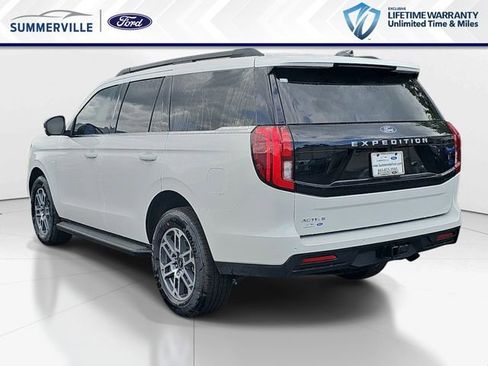 New 2026 Ford Expedition Active RWD image 7