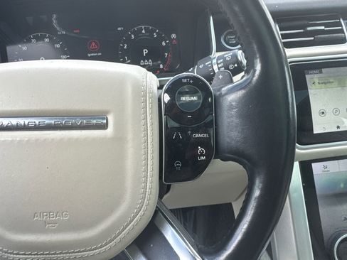 Used 2020 Land Rover Range Rover HSE image 26
