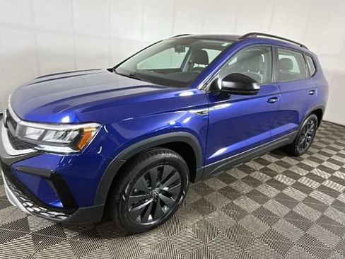 Used 2022 Volkswagen Taos S AWD/4WD image 6