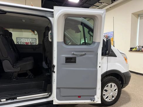 Used 2019 Ford Transit 350 XLT RWD image 27