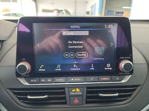 Used 2025 Nissan Altima 2.5 S FWD image 26