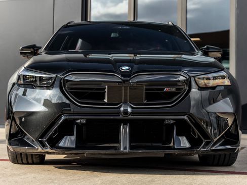 Used 2025 BMW M5 Touring image 4