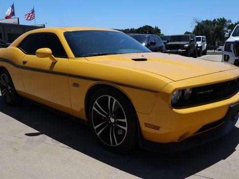 Used 2012 Dodge Challenger SRT8 Yellow Jacket w/ Premium Sound Group RWD image 3