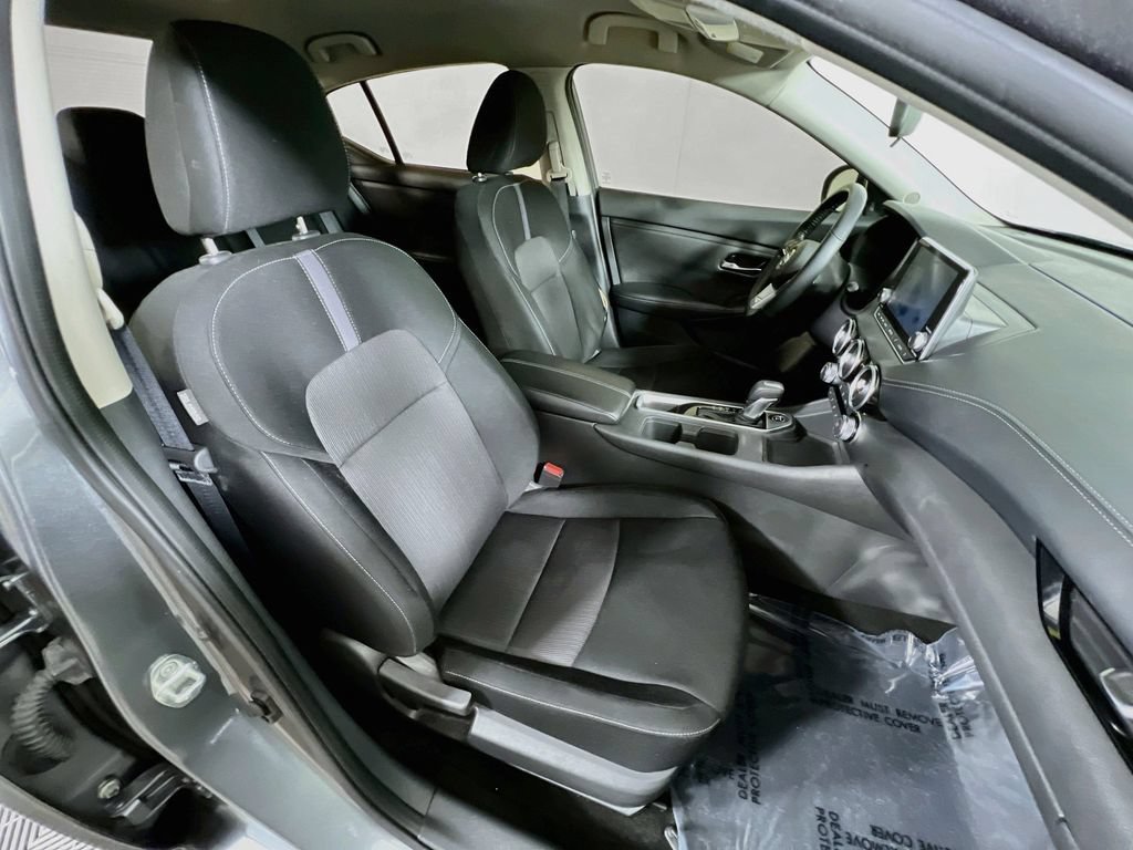 Used 2022 Nissan Sentra SV FWD image 25