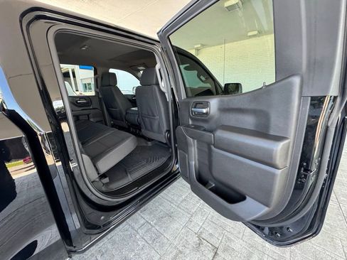Used 2025 Chevrolet Silverado 1500 Custom Trail Boss AWD/4WD image 24