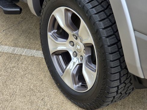 Used 2021 RAM 1500 Laramie AWD/4WD image 10