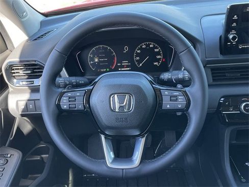 New 2025 Honda Pilot Touring image 12