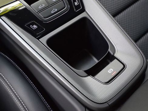 Used 2024 Porsche 911 Carrera 4S image 51