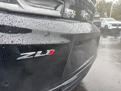 Used 2018 Chevrolet Camaro ZL1 image 29