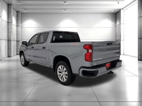 Used 2025 Chevrolet Silverado 1500 Custom image 5