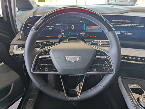 Used 2026 Cadillac Optiq Sport 1 RWD image 24
