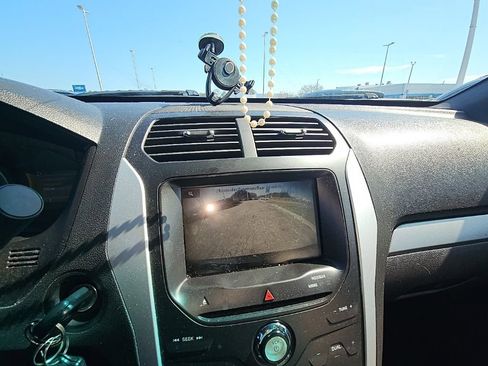 Used 2014 Ford Explorer XLT w/ Equipment Group 202A image 50