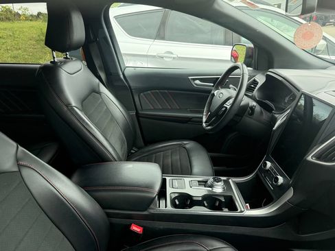 Certified 2024 Ford Edge ST-Line AWD/4WD image 9