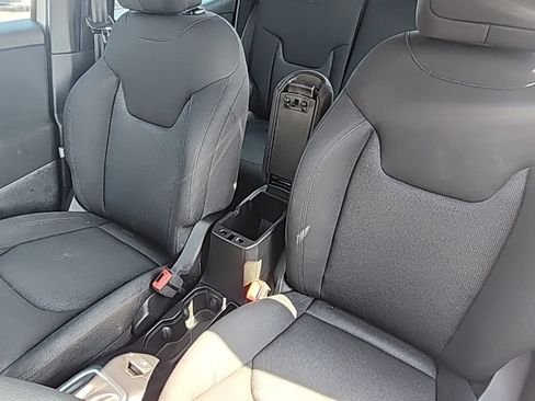 Certified 2021 Jeep Renegade Sport AWD/4WD image 20