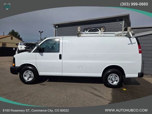 Used 2015 Chevrolet Express 3500 image 7