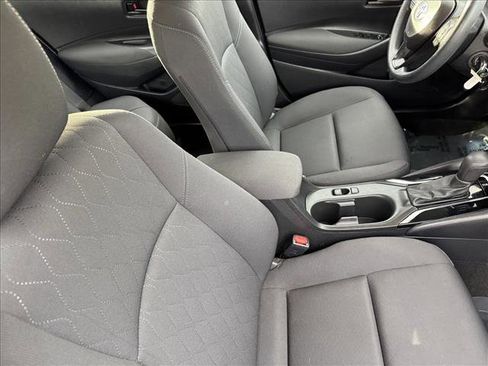 Used 2023 Toyota Corolla LE image 19
