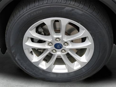 Used 2020 Ford Escape SE image 27