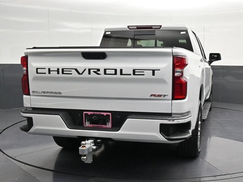 Used 2024 Chevrolet Silverado 1500 RST w/ Convenience Package II RWD image 2