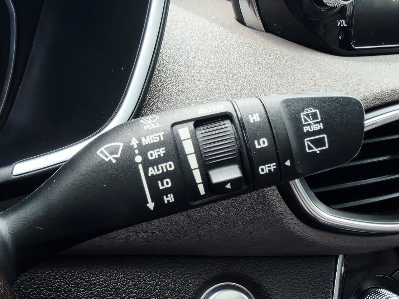 Used 2020 Hyundai Santa Fe Limited w/ Cargo Package AWD/4WD image 31