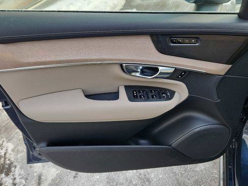 Used 2026 Volvo XC90 B6 Plus w/ Protection Package Premier image 12