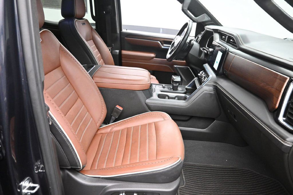 Used 2024 GMC Sierra 1500 Denali Ultimate AWD/4WD image 16
