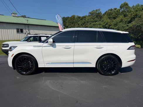 Used 2021 Lincoln Aviator Reserve w/ Equipment Group 208A AWD/4WD image 8