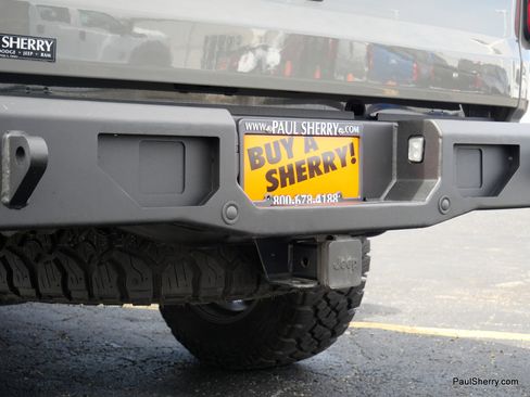 Used 2022 Jeep Gladiator Sport image 10