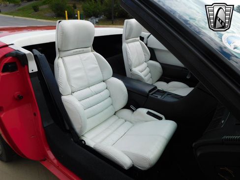 Used 1992 Chevrolet Corvette Convertible image 26