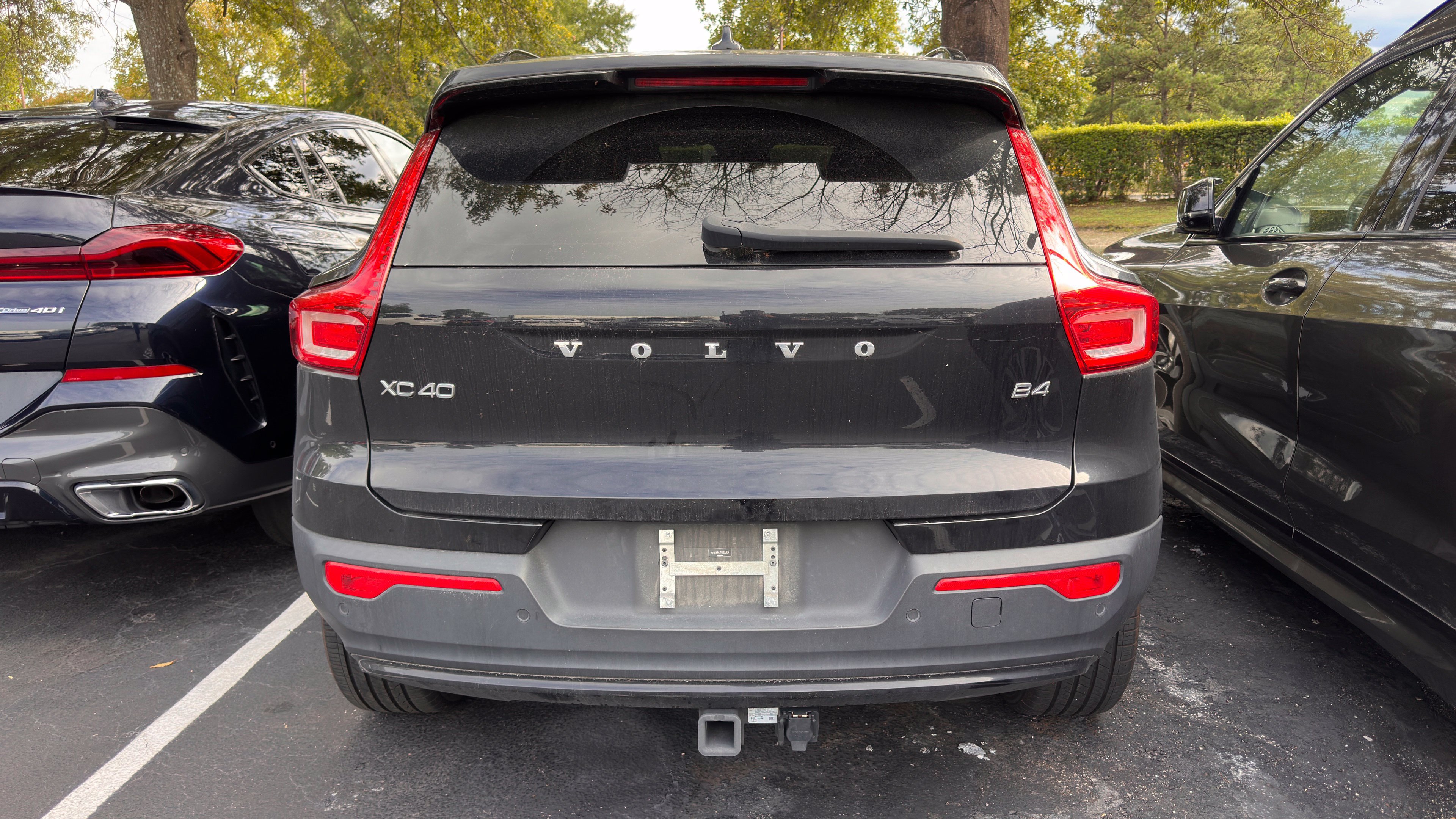 Used 2023 Volvo XC40 B4 Plus w/ Protection Package Premier FWD image 18