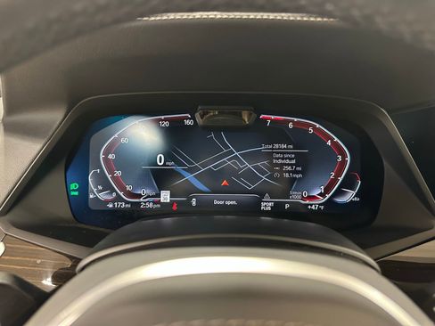 Used 2021 BMW X6 xDrive40i w/ M Sport Package image 22