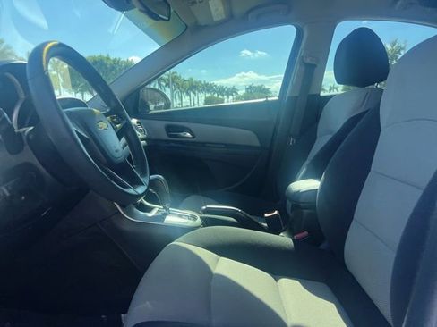 Used 2012 Chevrolet Cruze LS w/ Connectivity Package image 19