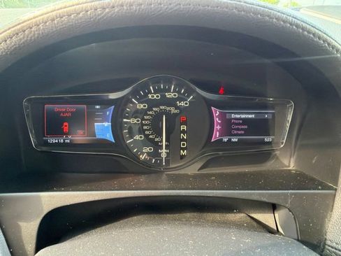 Used 2012 Lincoln MKX FWD image 15