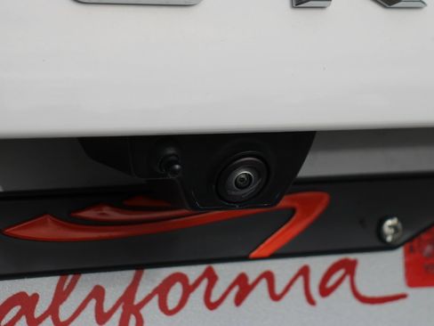 Used 2025 Chevrolet Suburban LS image 45